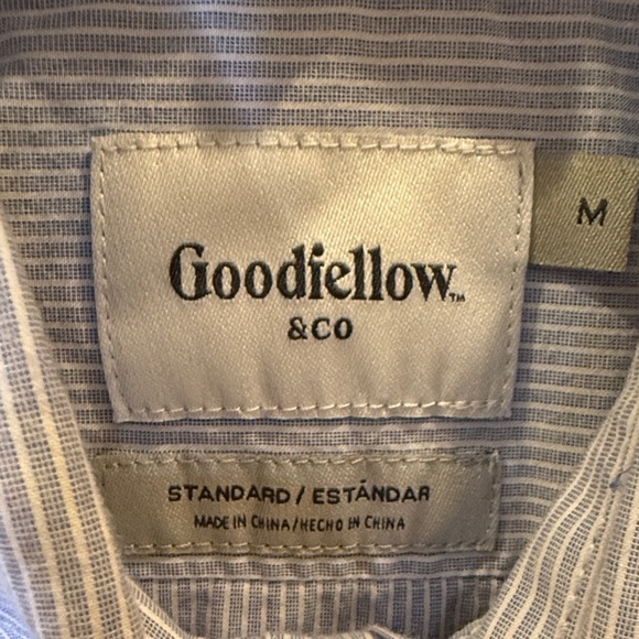 Goodfellow & Co Light Blue Casual Button-Down Shirt - Picture 2 of 6